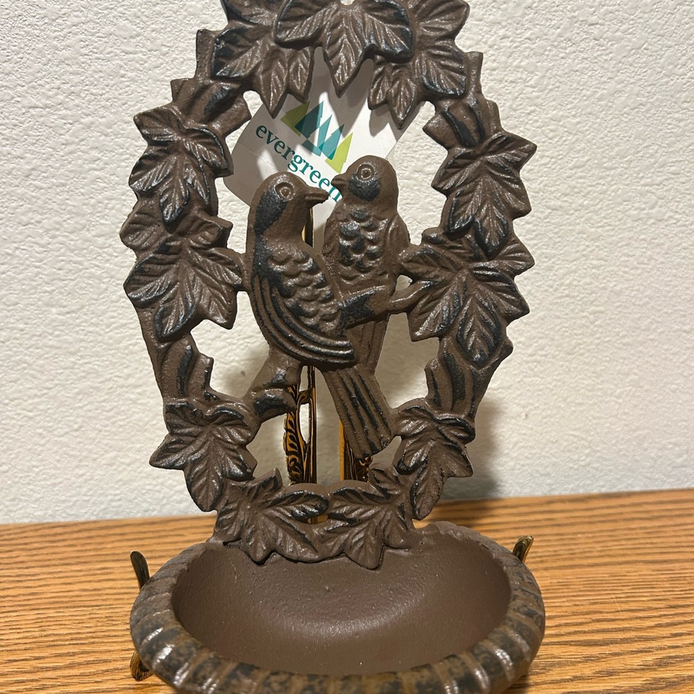 Cast Aluminum Bird Feeder